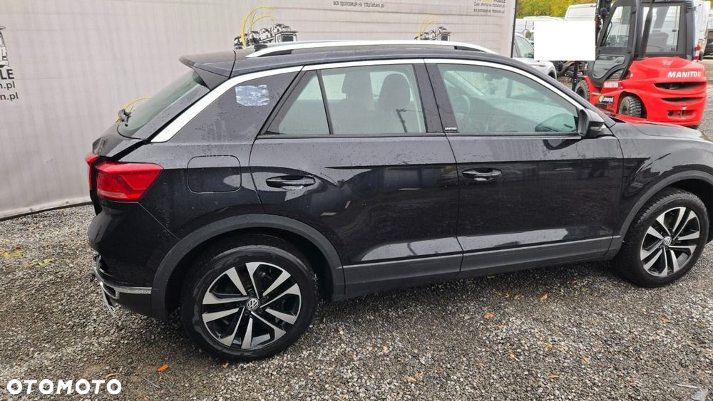 Volkswagen T-Roc - 17