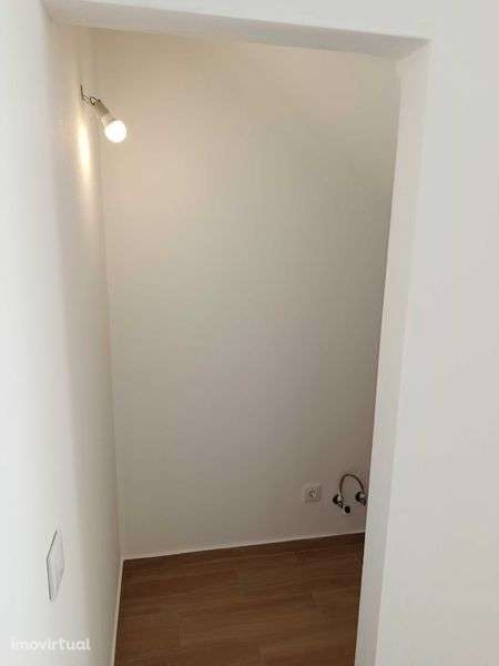 Moradia T4 ou T2+T2 - Grande imagem: 5/12