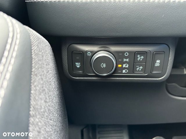 Ford Mustang Mach-E - 21