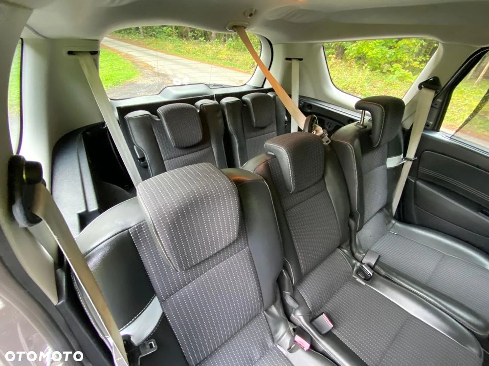 Renault Grand Scenic Gr 1.4 16V TCE Bose Edition - 8