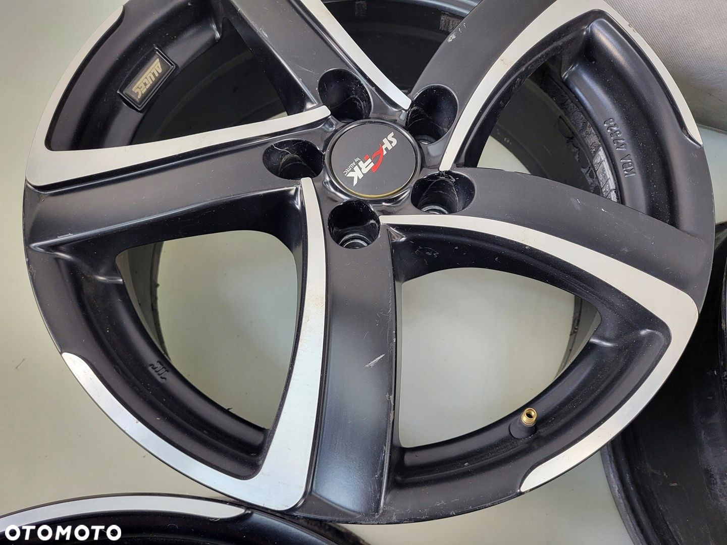 felgi aluminiowe 17" 7.5Jx17 ET38 5x110 SHARK ALUTEC KBA47328 - 12