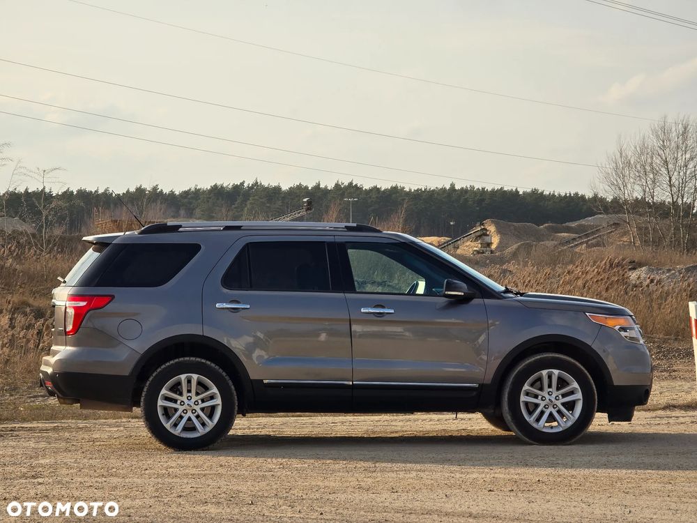 Ford Explorer - 22