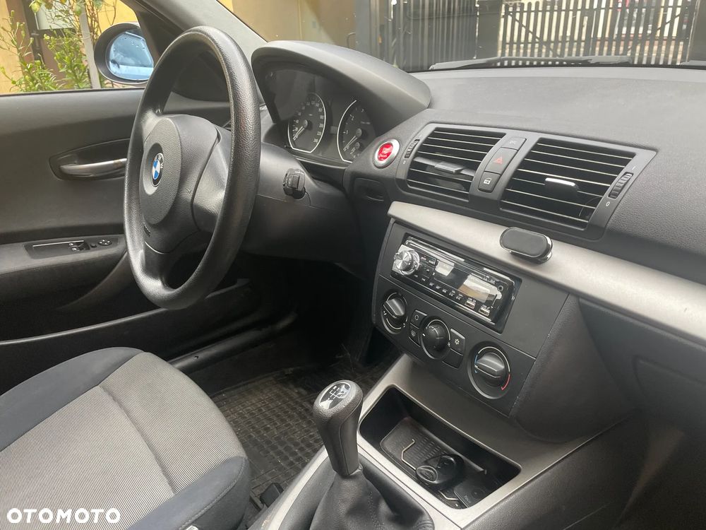 BMW Seria 1 - 10