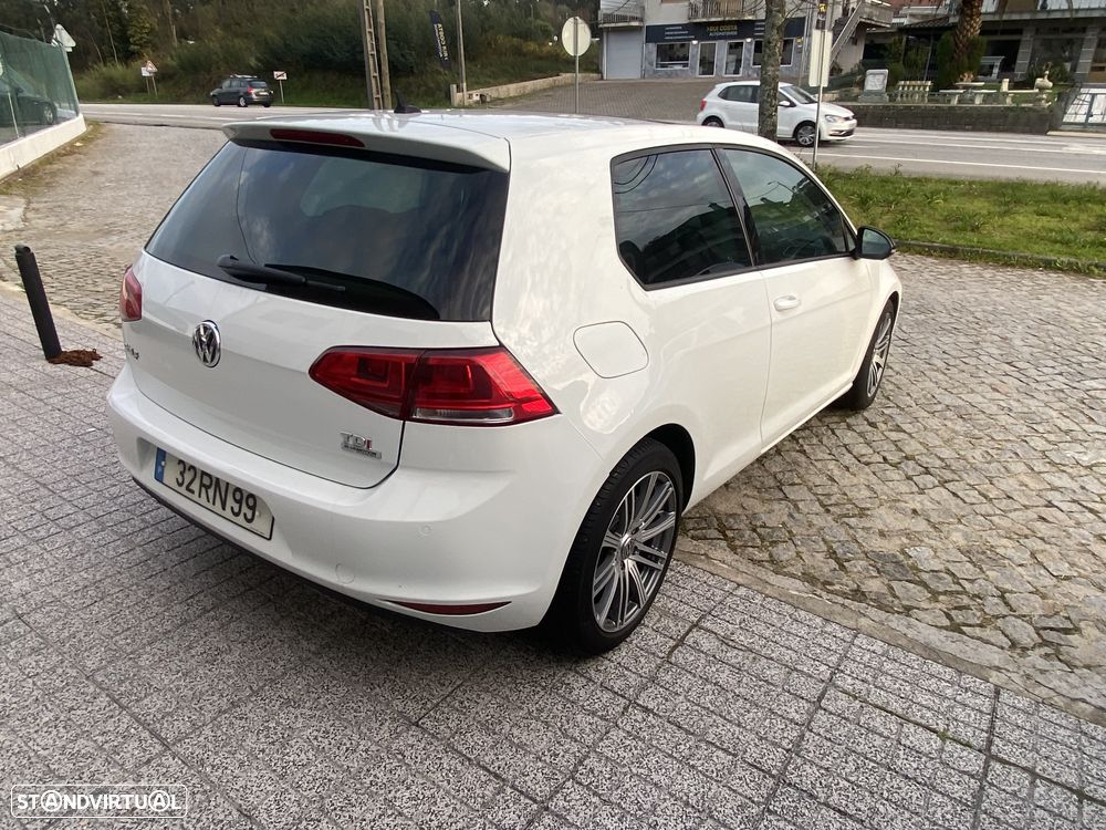 VW Golf 1.6 TDI BlueMotion DSG Trendline - 4