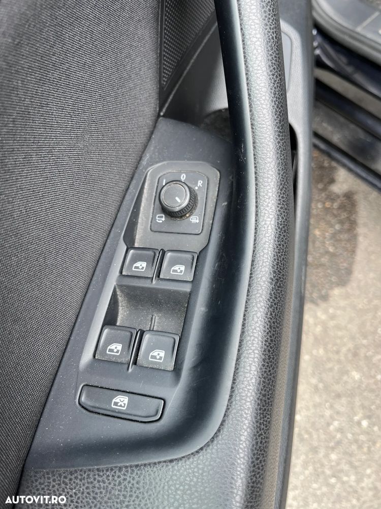 Volkswagen Passat 2.0 TDI DSG Comfortline - 13