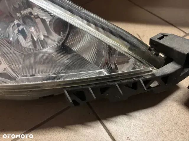 LAMPA PRZÓD LEWA PRAWA MAZDA 5 I - 5