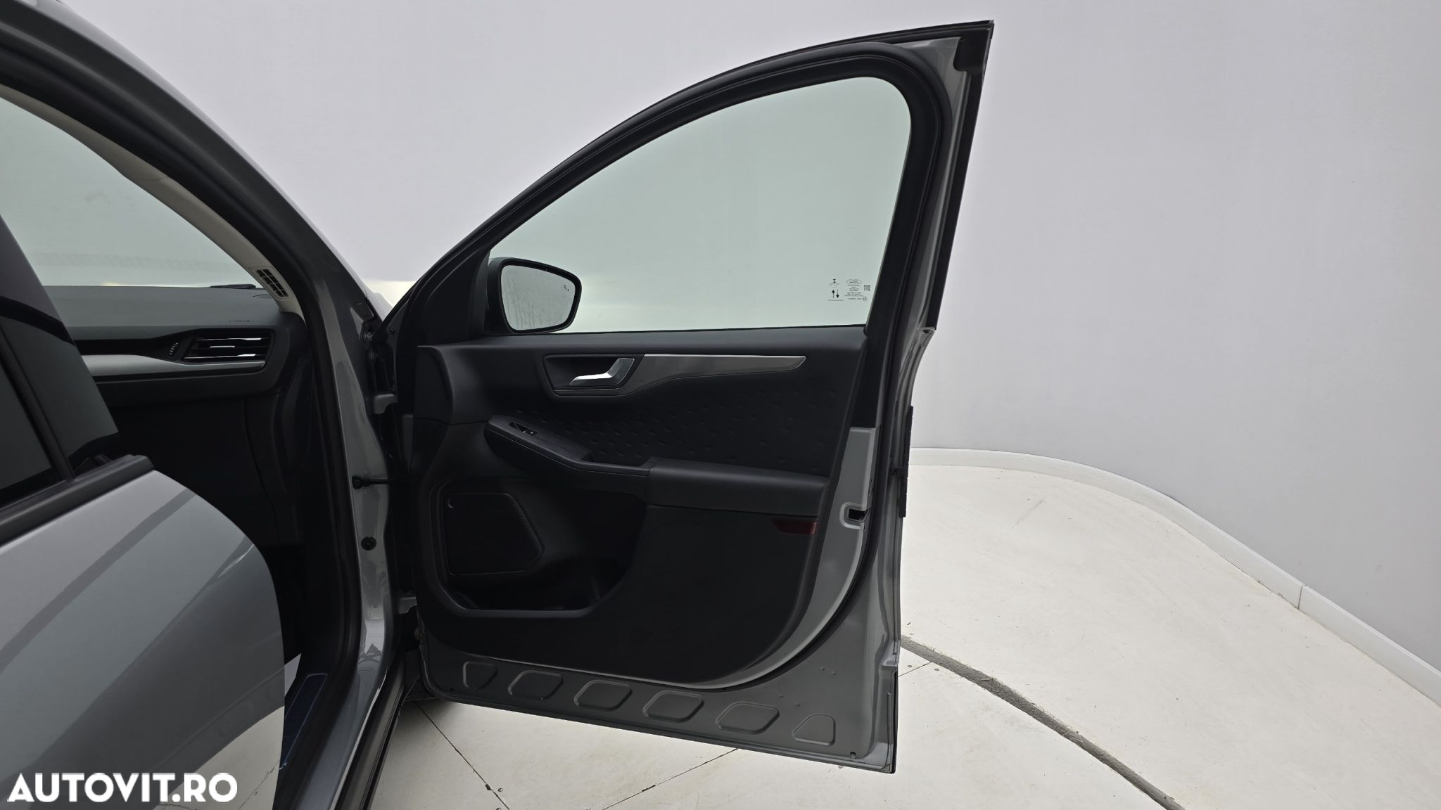 Ford Kuga - 18
