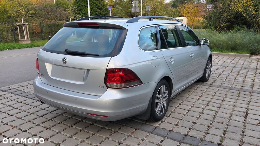 Volkswagen Golf 1.6 TDI Comfortline - 6