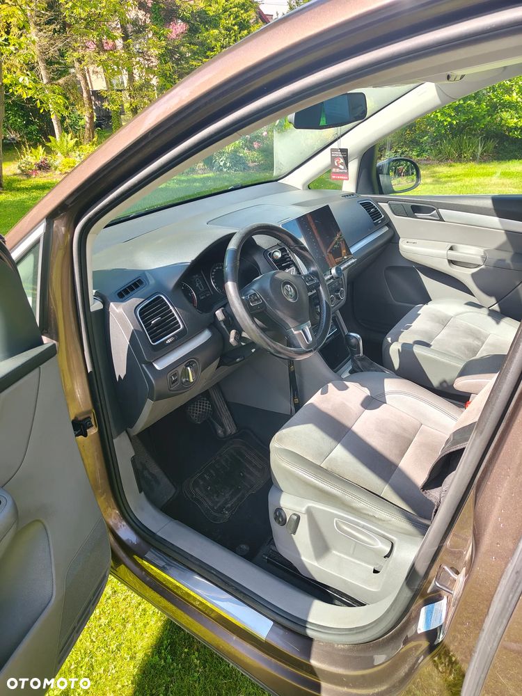 Volkswagen Sharan 2.0 TDI Comfortline DSG - 6