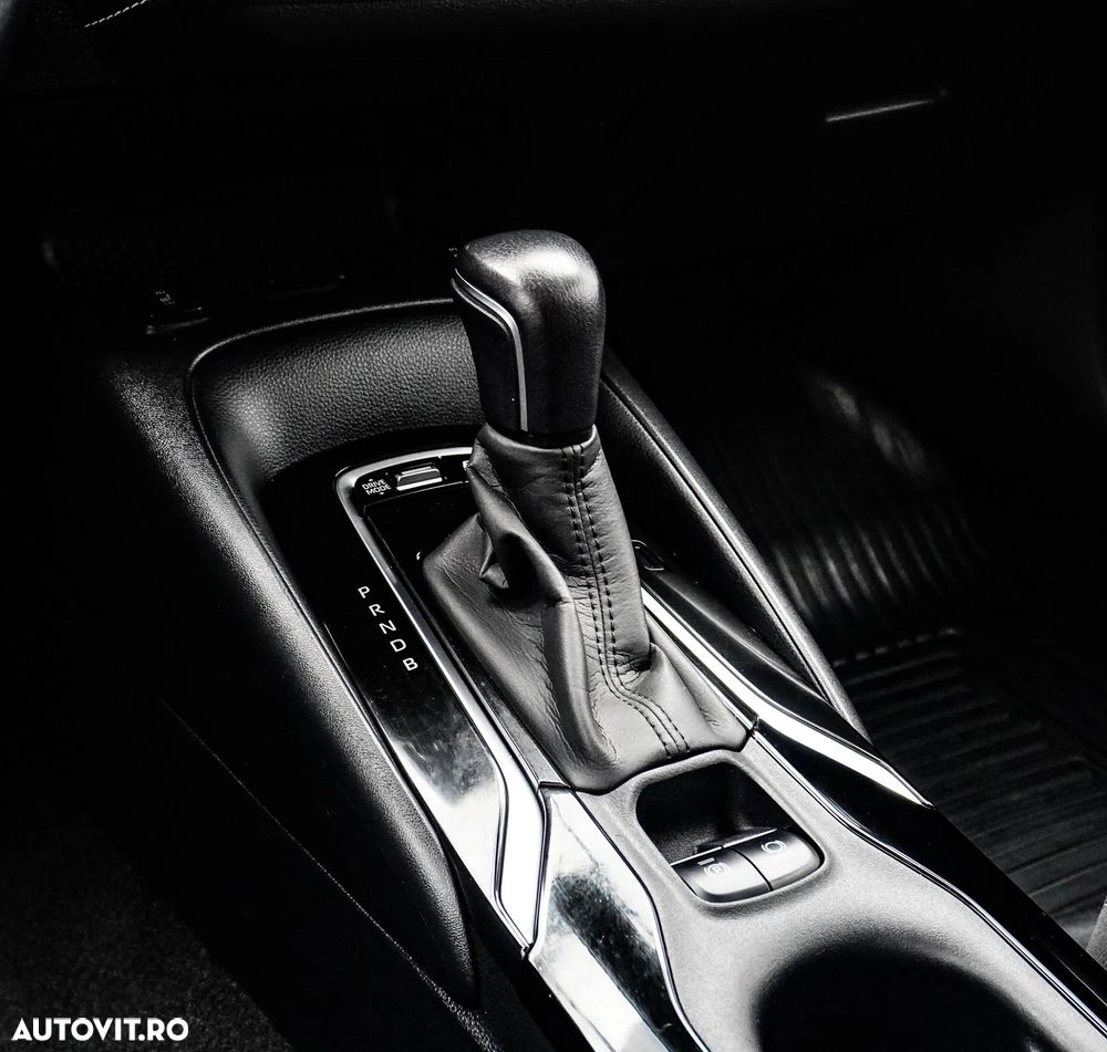 Toyota Corolla 1.8 HSD Dynamic - 19