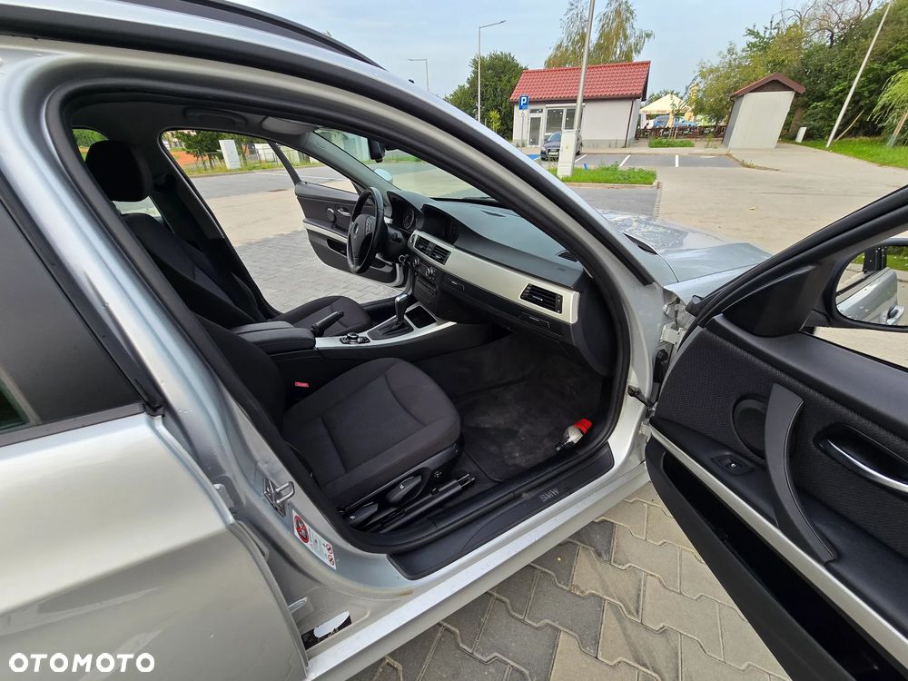 BMW Seria 3 - 15