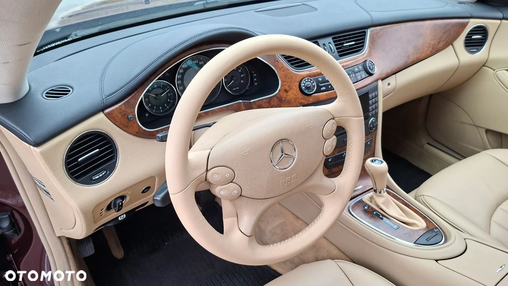 Mercedes-Benz Klasa E - 12