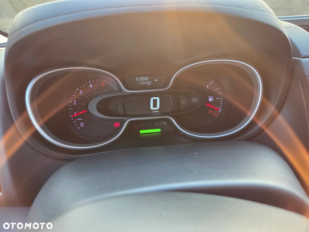 Renault Trafic 2.0 dCi - 18