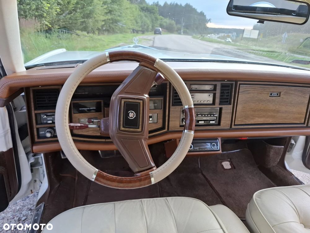 Cadillac Eldorado - 11