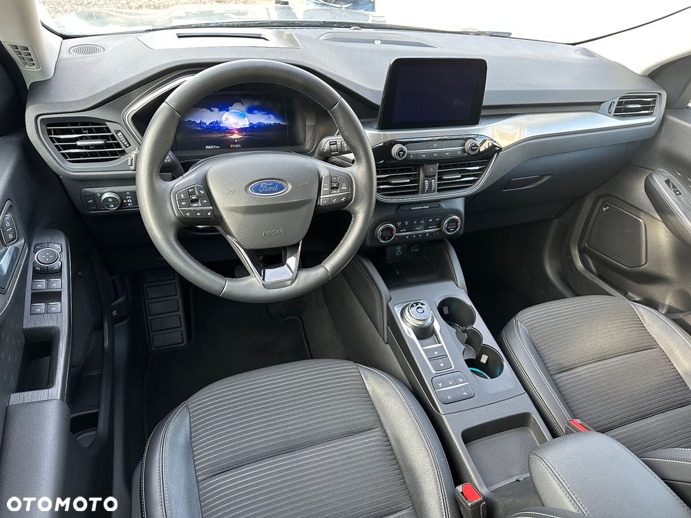 Ford Kuga 2.0 EcoBlue 4x4 TITANIUM X - 23