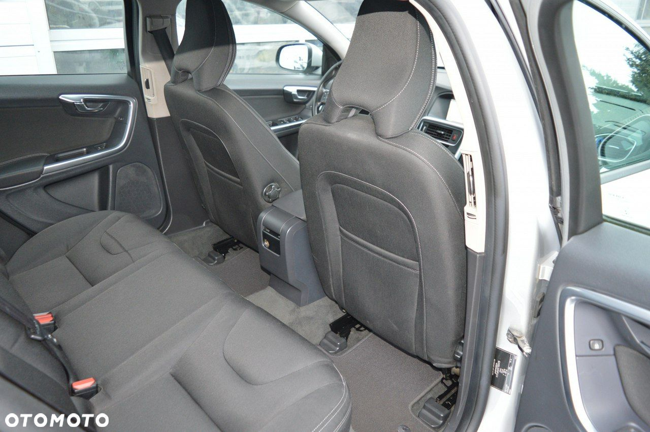 Volvo V60 D2 Kinetic - 30