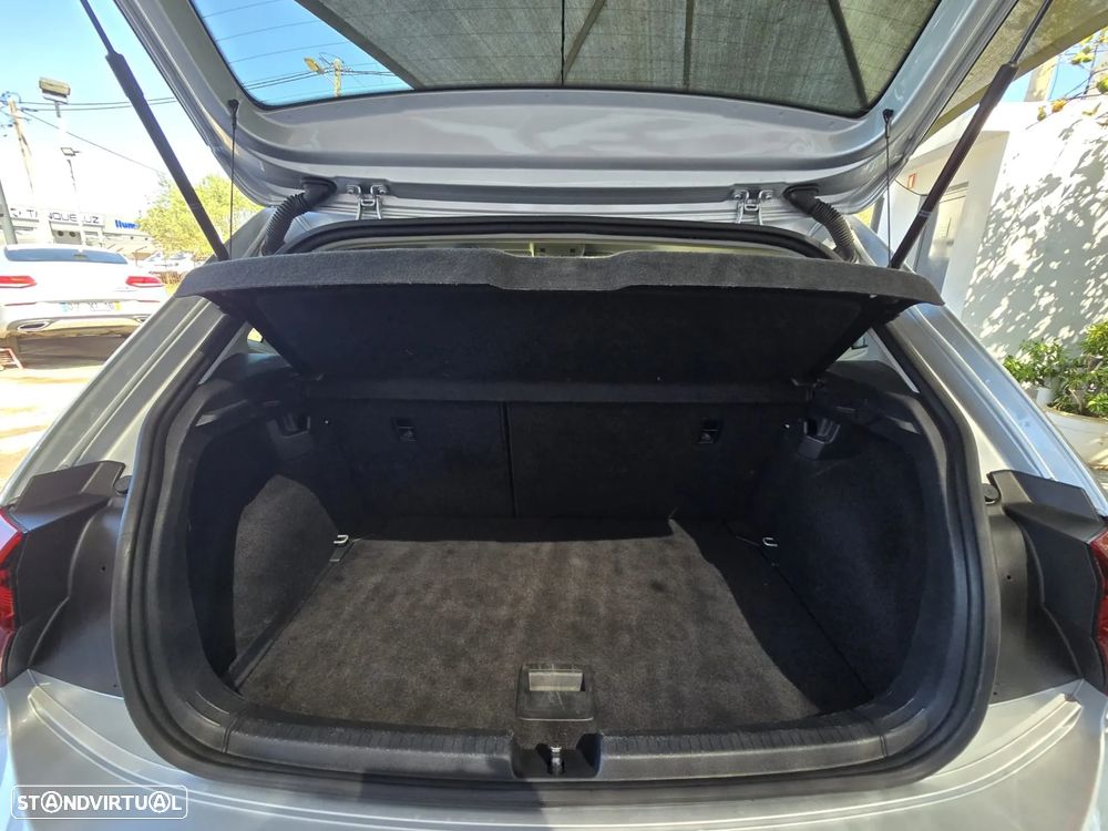 VW Polo 1.0 TSI Urban DSG - 24