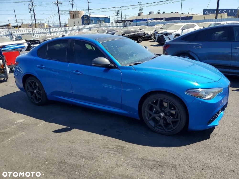 Alfa Romeo Giulia 2.0 Turbo 16V AT8-Q4 Ti - 1