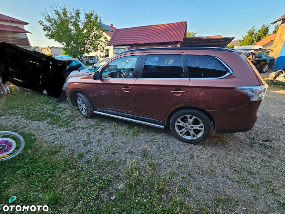 Mitsubishi Outlander - 5