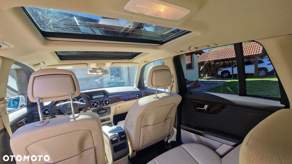 Mercedes-Benz GLK 350 4-Matic - 13