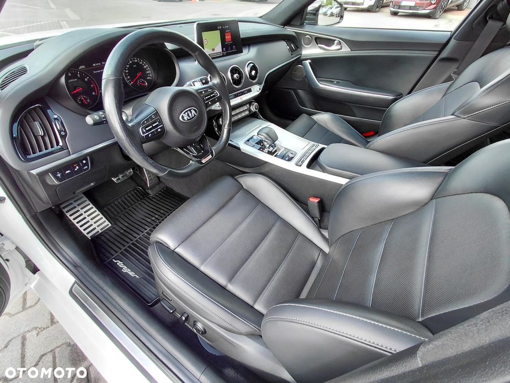 Kia Stinger 3.3 T-GDI V6 GT AWD - 9