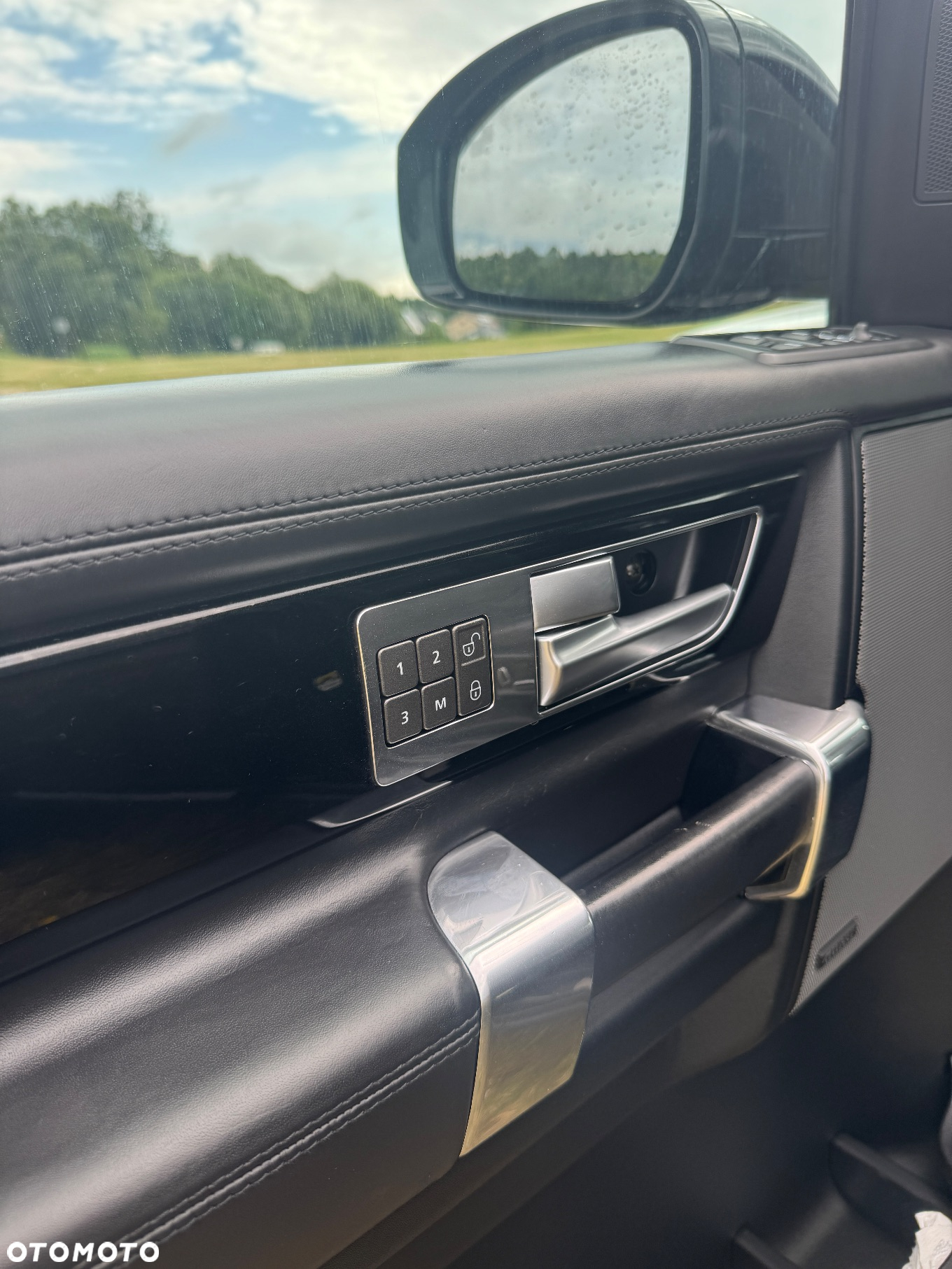 Land Rover Discovery - 22