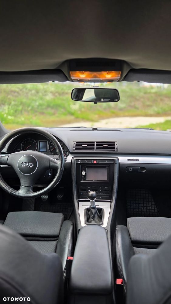 Audi A4 Avant 1.9 TDI quattro - 17