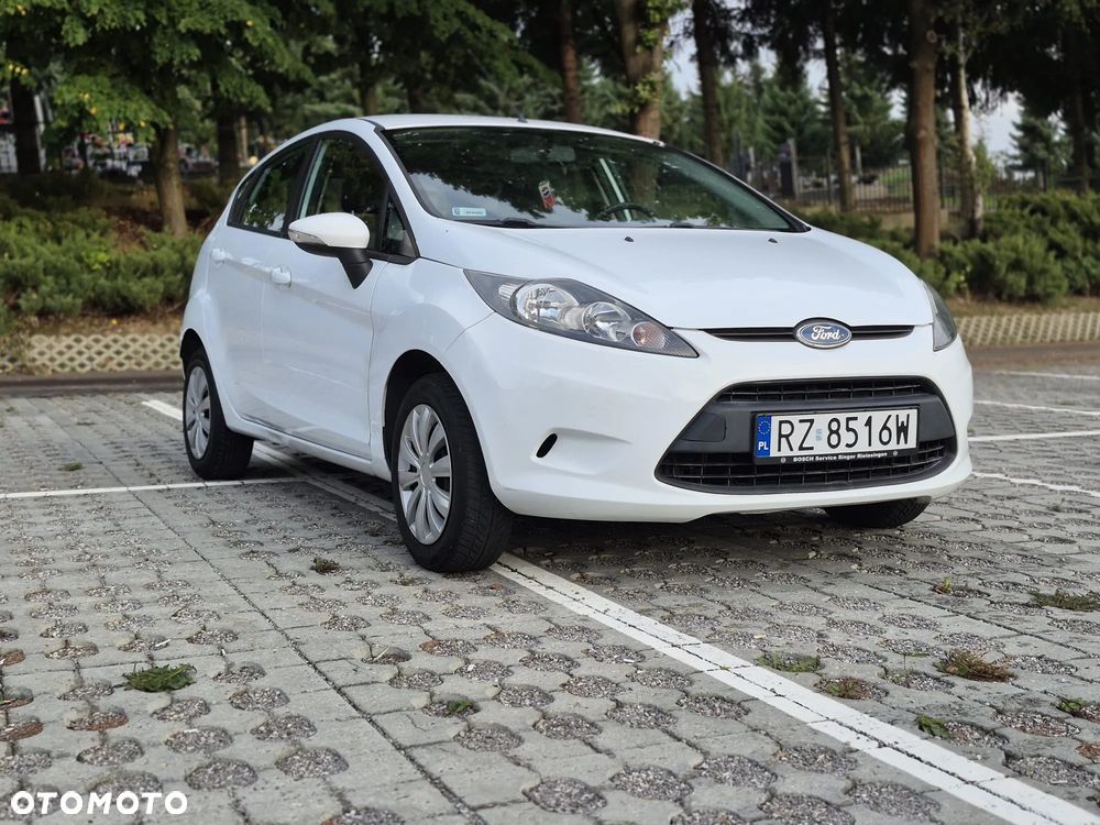 Ford Fiesta 1.25 Ambiente - 1