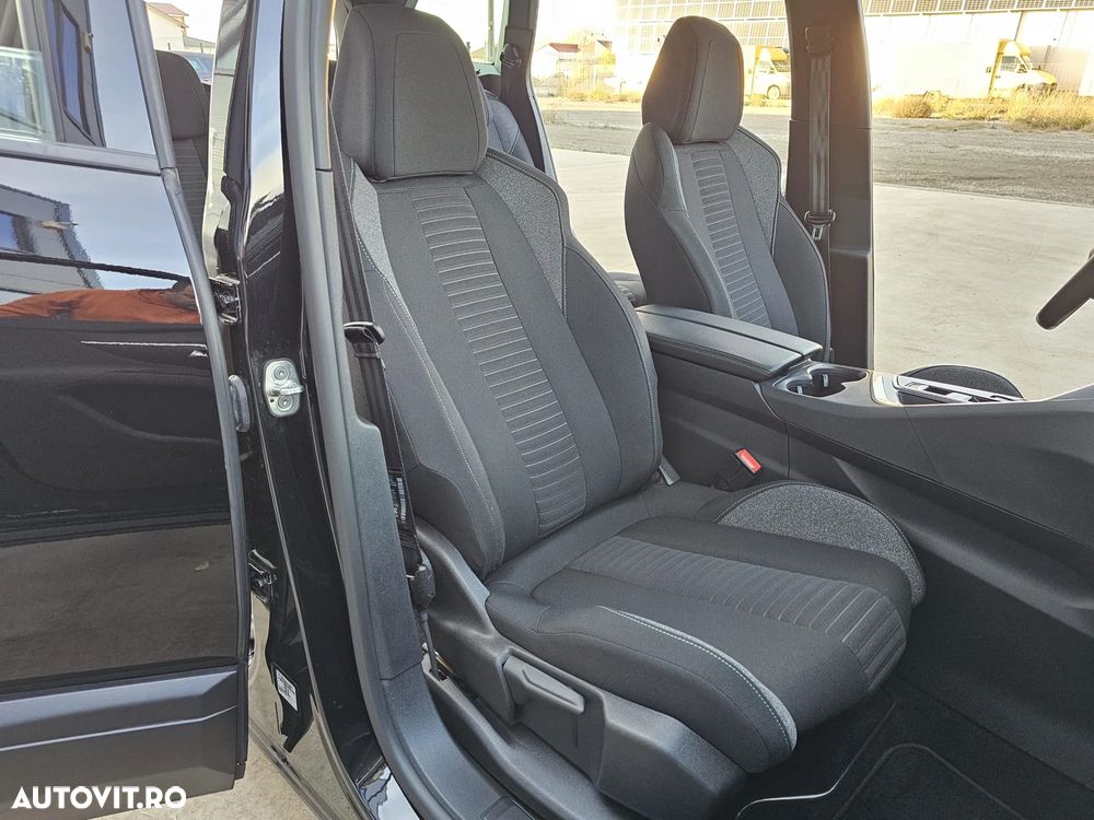 Peugeot 5008 PureTech 130 EAT8 Stop & Start Allure Pack - 20