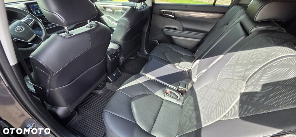 Toyota Highlander 2.5 Hybrid Executive Style - 7