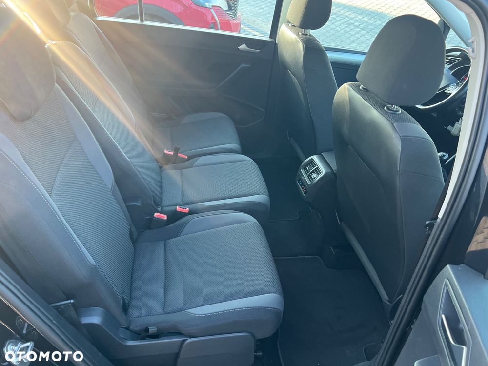 Volkswagen Touran 1.6 TDI BMT Comfortline - 22