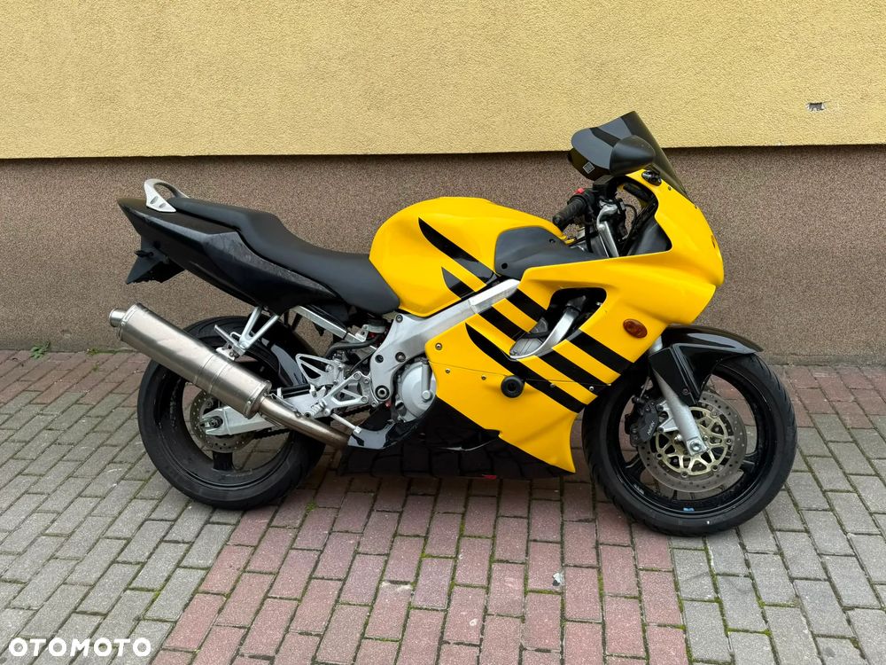 Honda CBR - 22