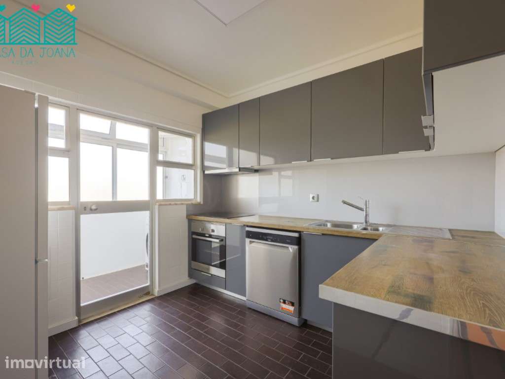 Apartamento T2+1 com Garagem Fechada em Esgueira - Grande imagem: 4/28