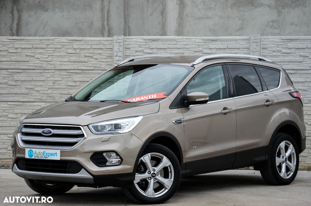 Ford Kuga 1.5 EcoBoost 4x4 Aut. Trend - 10