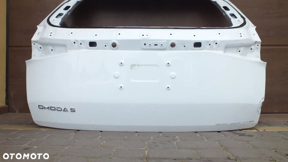 Klapa tylna Omoda 5 - 1