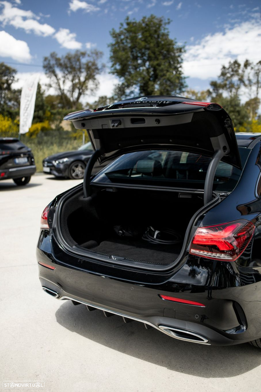 Mercedes-Benz A 250 Limousine e AMG Line - 45