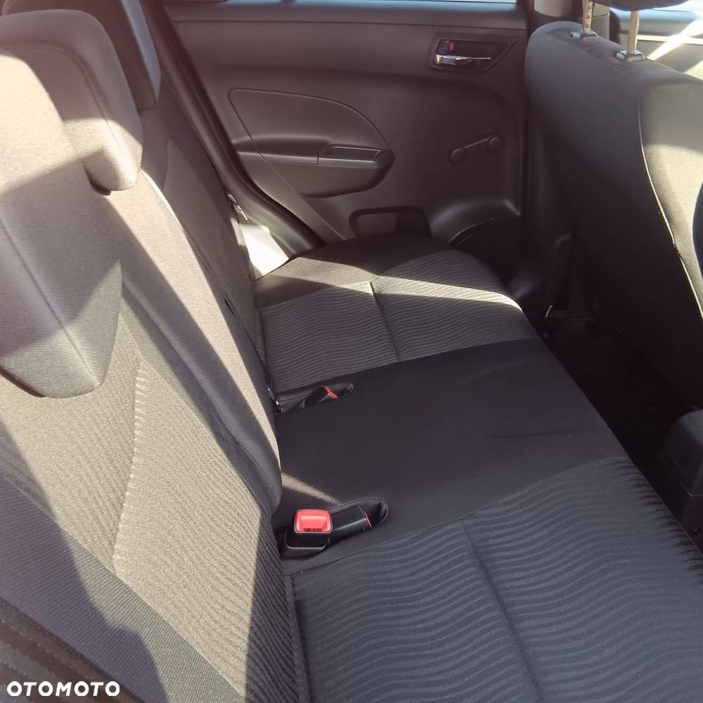 Suzuki Swift - 9
