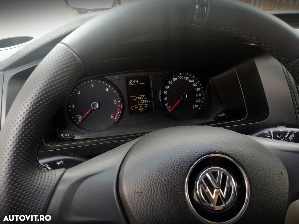 Volkswagen transporter - 12