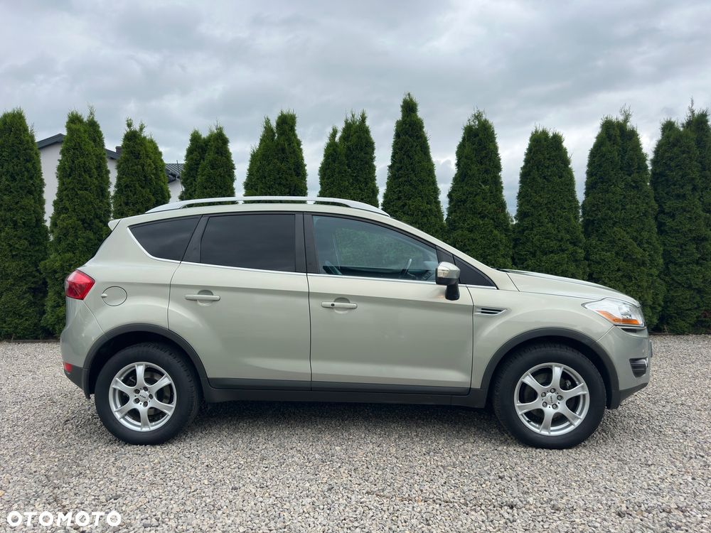 Ford Kuga 2.0 TDCi 4x4 Titanium - 36