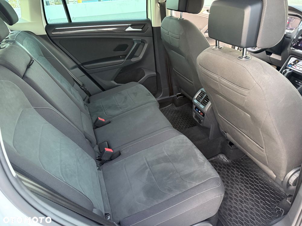 Volkswagen Tiguan 1.5 TSI EVO Elegance DSG - 25