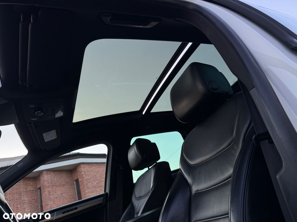 Volkswagen Touareg 3.0 V6 TDI BMT Perfectline R-Style - 26
