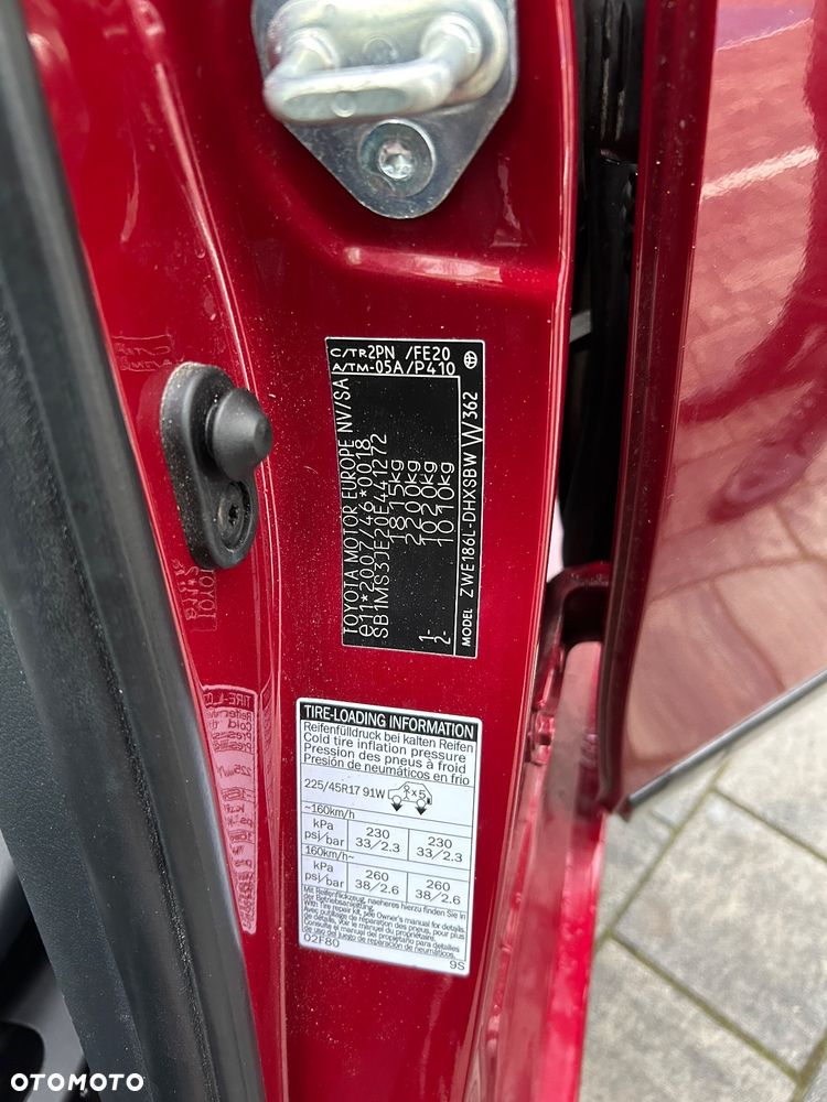 Toyota Auris 1.8 HSD Prestige NAVI - 19