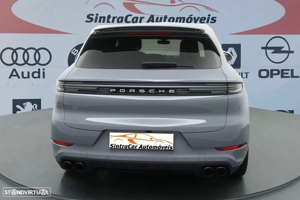 Porsche Cayenne Turbo E-Hybrid - 5