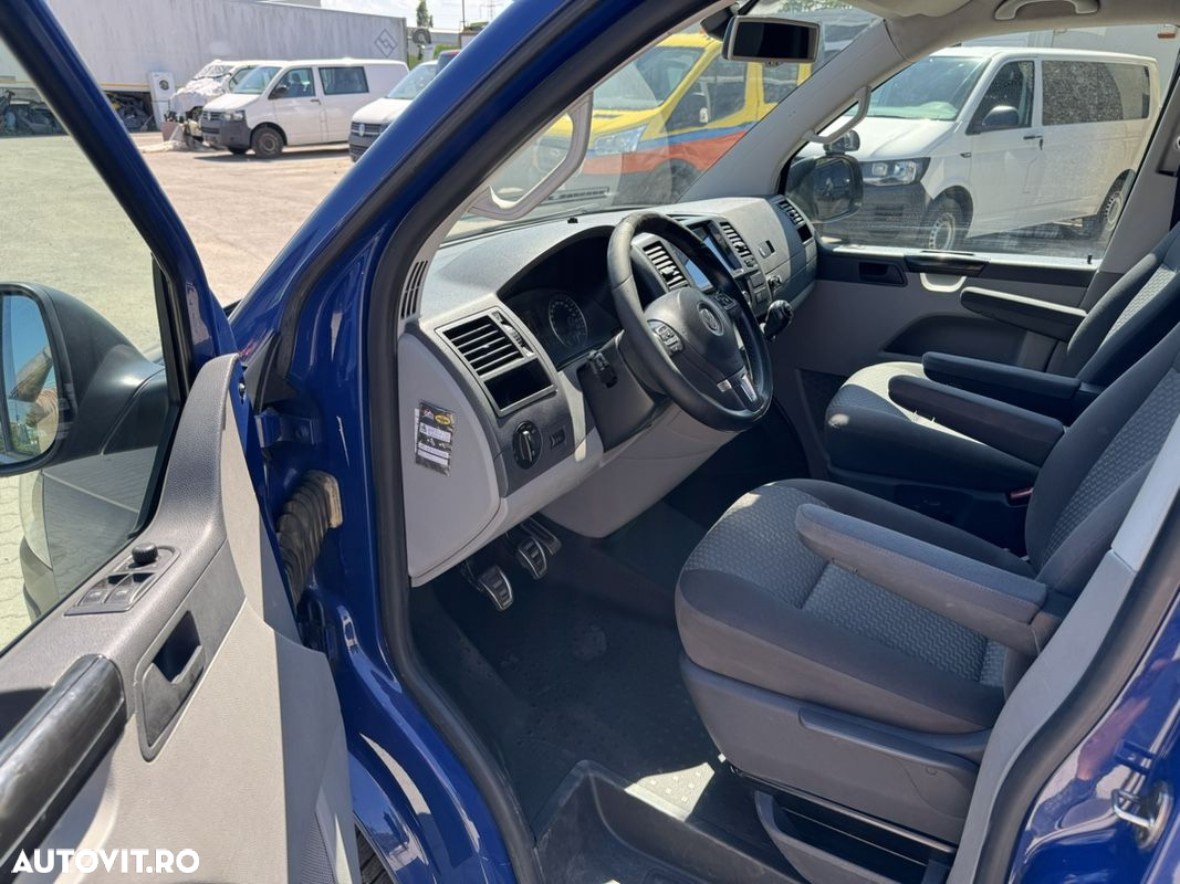 Volkswagen Transporter T5 - 5