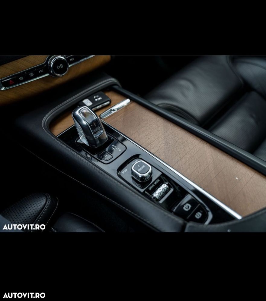 Volvo XC 90 T8 Twin Engine AWD R-Design - 18
