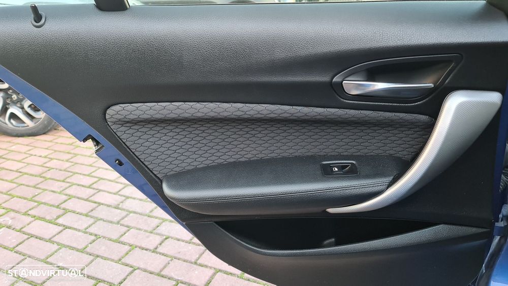 BMW 120 d Pack M - 32