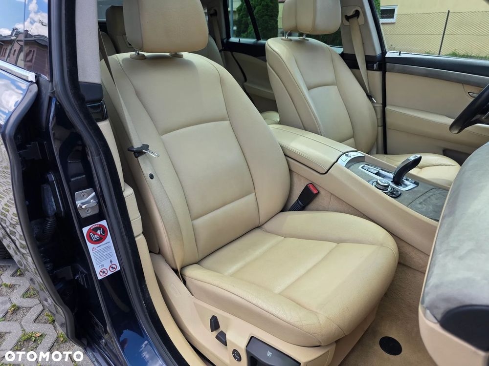 BMW 5GT 530d - 11