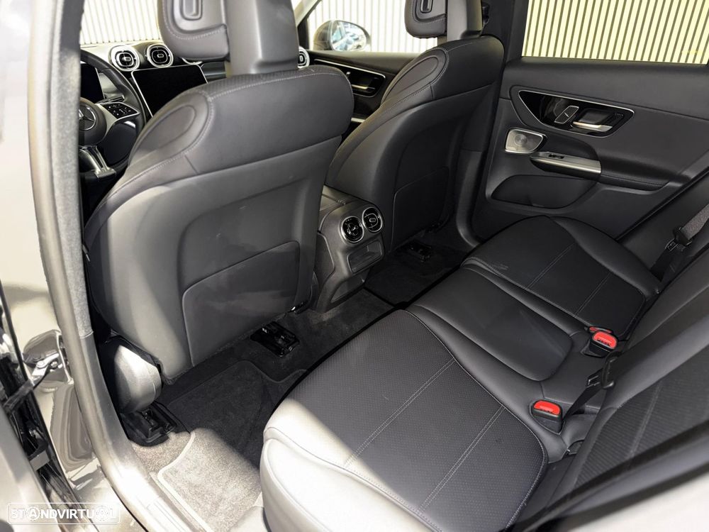 Mercedes-Benz GLC 300 e 4Matic - 24