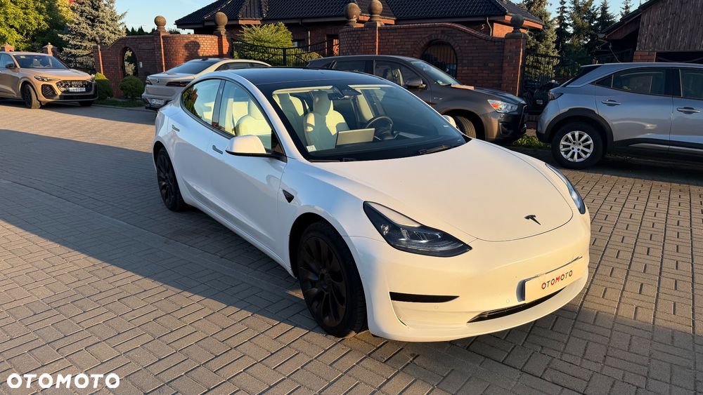 Tesla Model 3 Long Range RWD Premium - 4