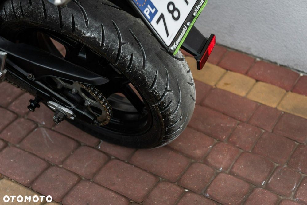 Kawasaki ER - 8